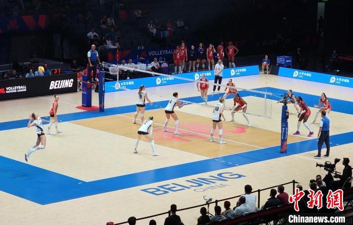 世界女排联赛北京站：法国女排3-1击败比利时，