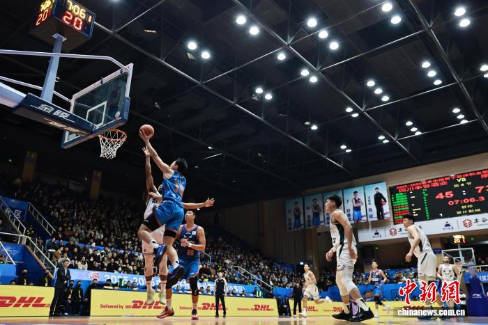 四川男篮主场不敌南京男篮，遭遇开赛4连败
