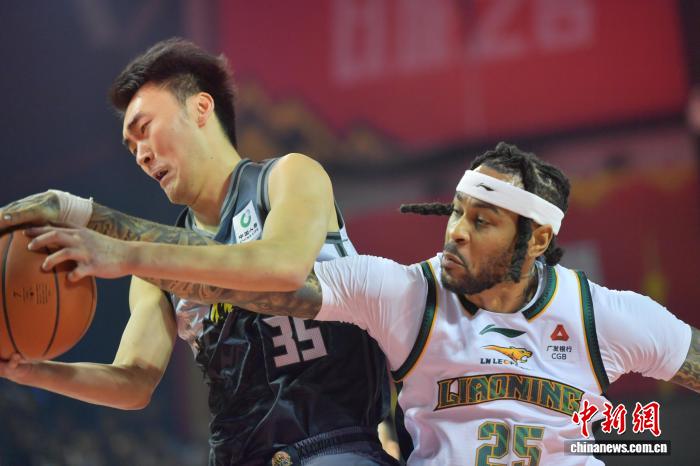 吉林队主场82-75力克辽宁本钢 姜伟泽摩尔联手逆