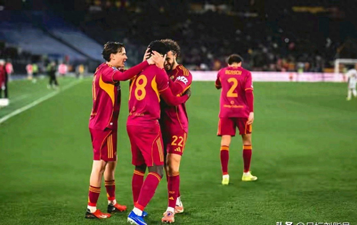 罗马冬窗标王罗宾尼奥·瓦斯首秀破门，回应质疑