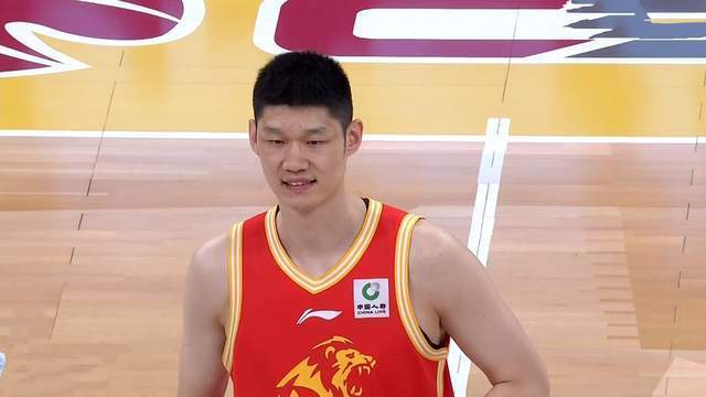 山东男篮关键战不敌浙江广厦 许梦君奇兵难挽败