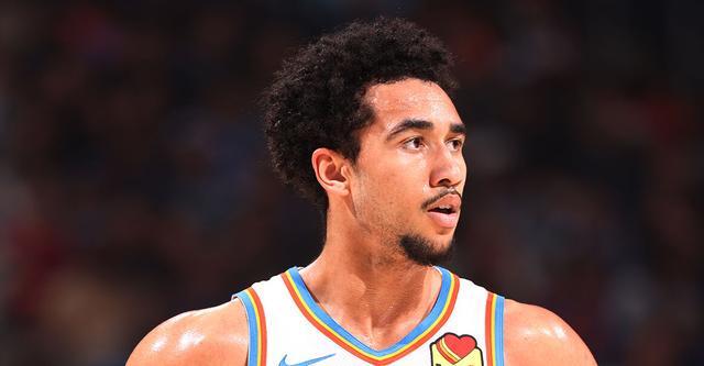 雷霆新援贾里德-麦凯恩：掘金对决成新赛季最大